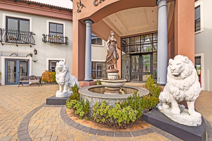 13 Bedroom Property for Sale in Plattekloof Western Cape